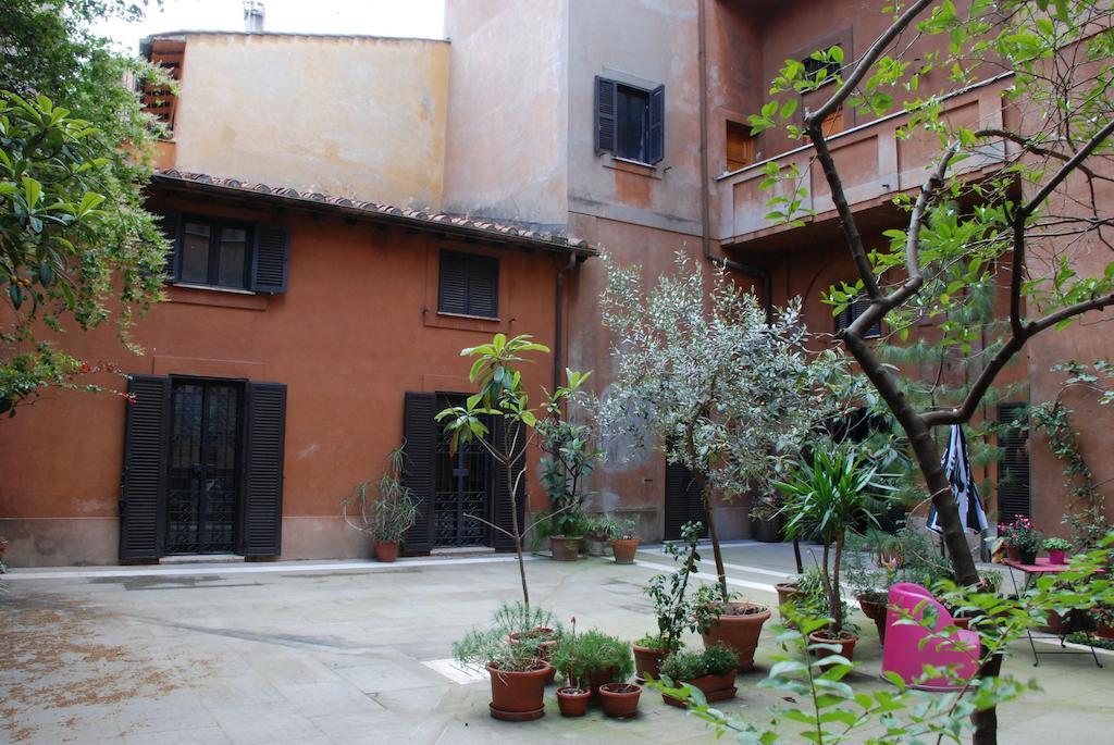 Palazzo Velli Suites Róma Kültér fotó