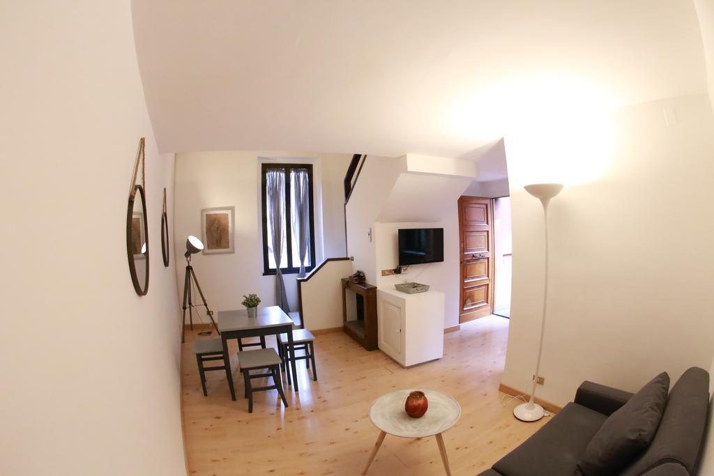 Palazzo Velli Suites Róma Kültér fotó