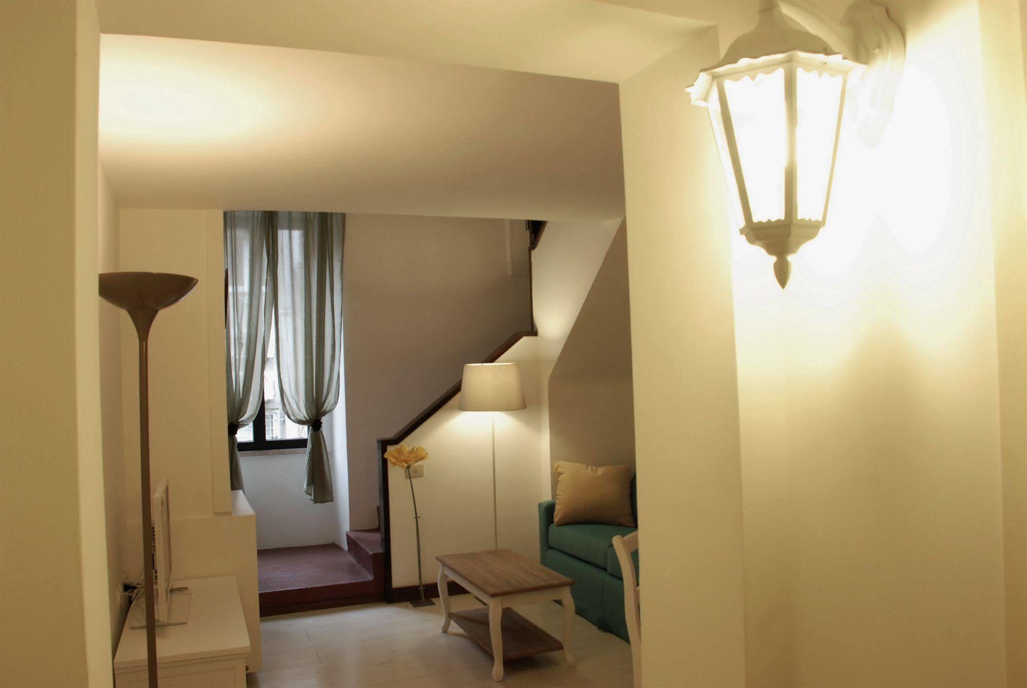 Palazzo Velli Suites Róma Kültér fotó