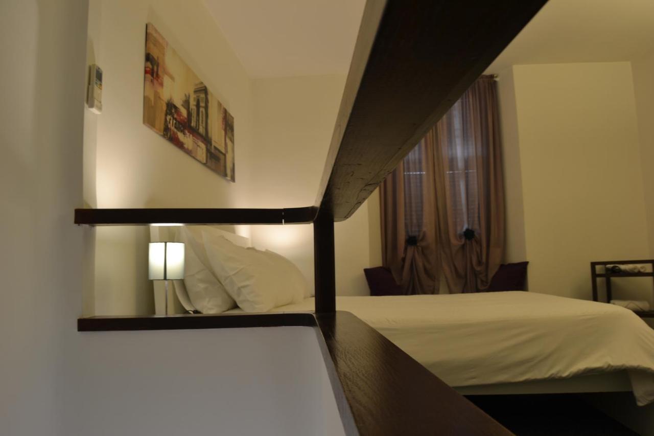 Palazzo Velli Suites Róma Kültér fotó